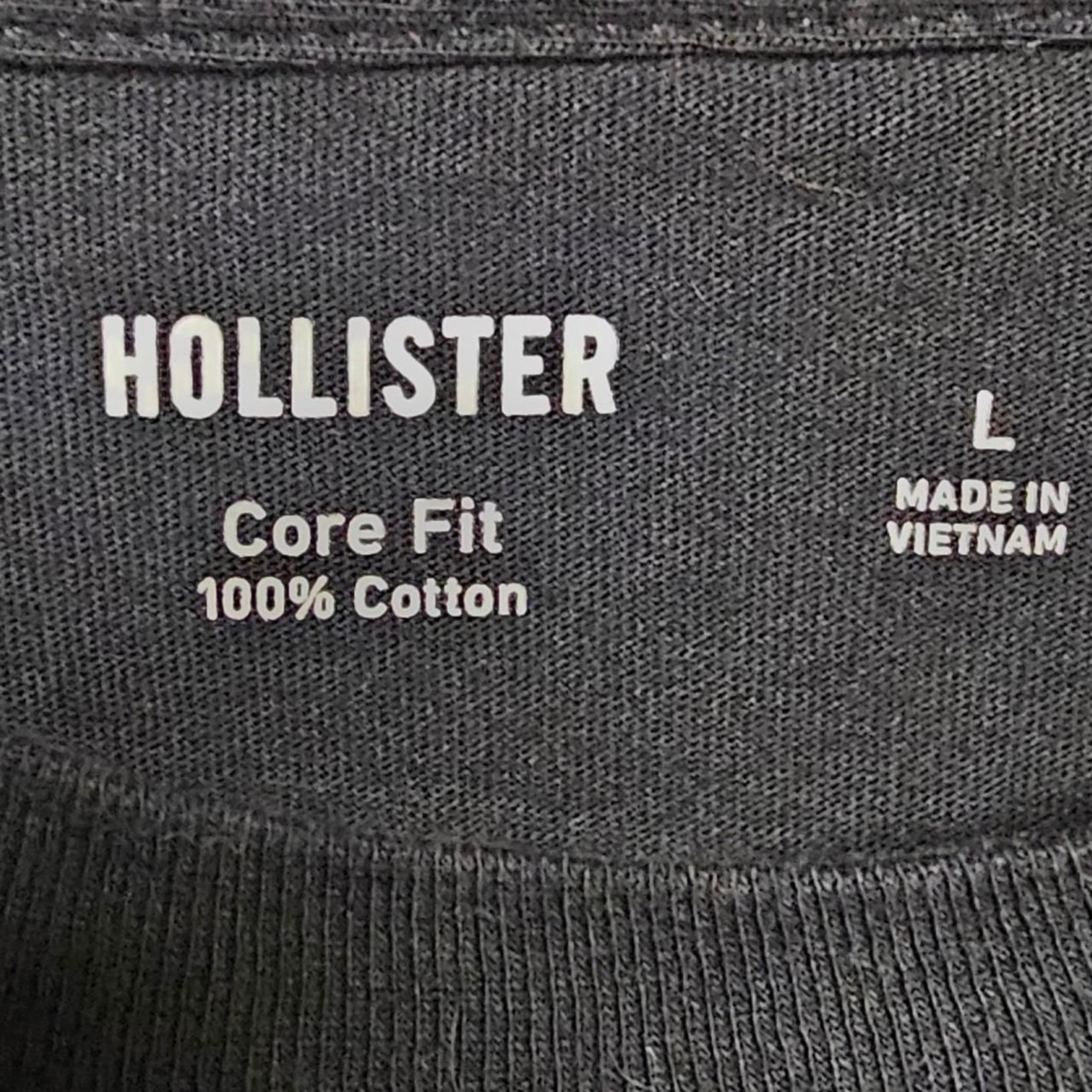 Hollister-co Men&rsquo;s Black and Grey T-shirt