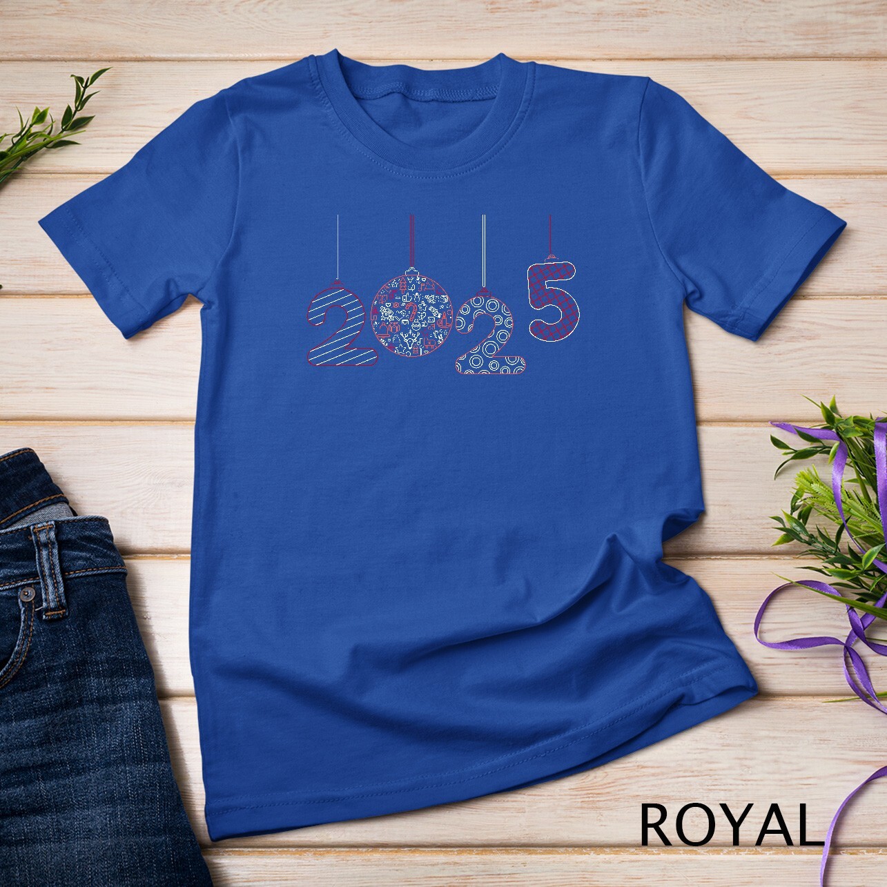 Minimalist 2025 Chic and Modern New Year Design Funny T-shirt Unisex T-shirt