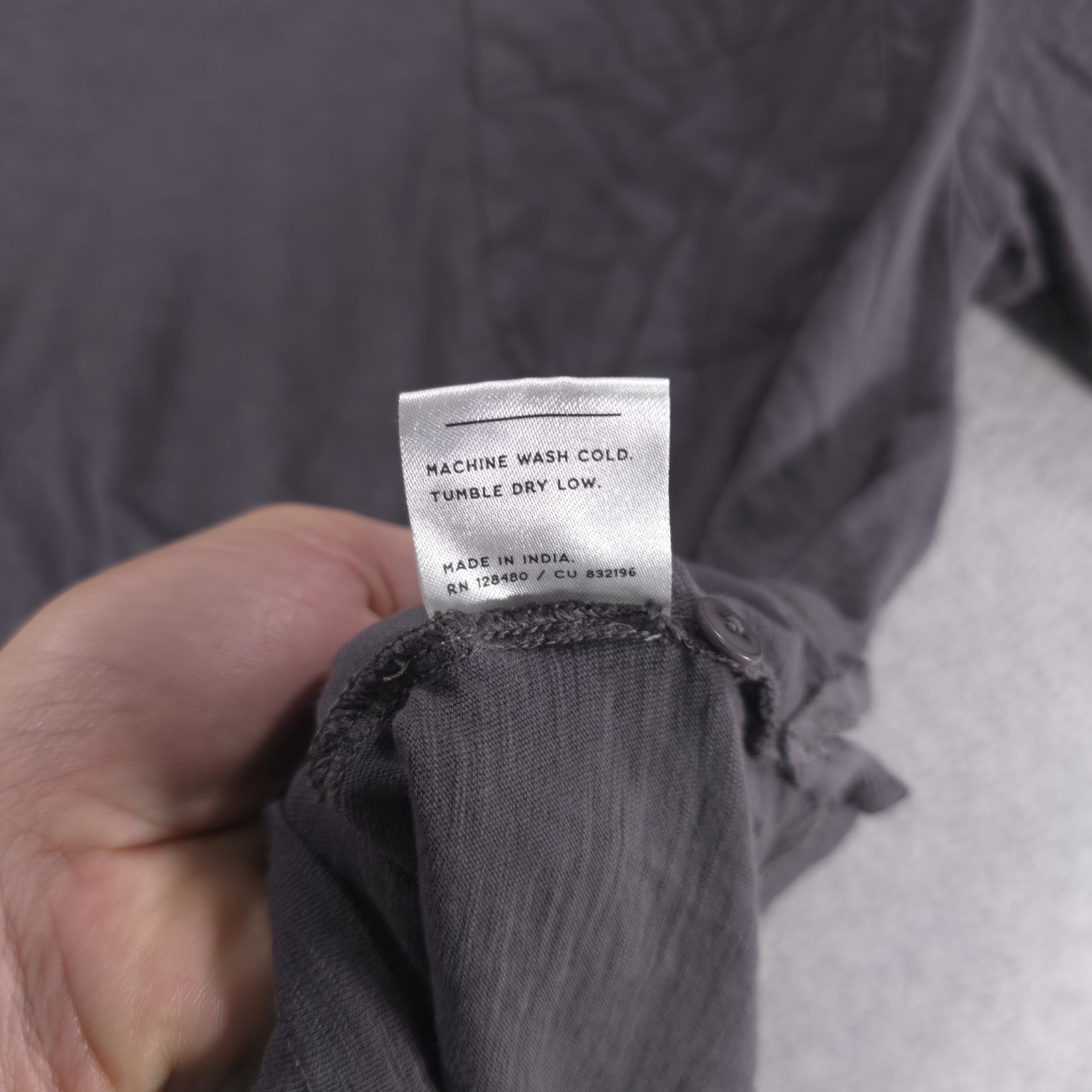 Pact Organic Cotton Gray Short Sleeve 2 Button Pocket Henley Shirt Mens Large