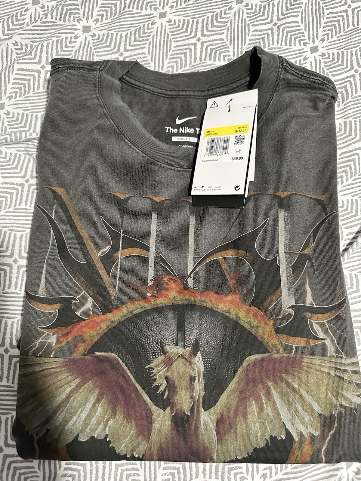 Nike The Nike Tee Men&rsquo;s Gray Pegasus Graphic Crew Neck Tee Loose Fit S-Tall