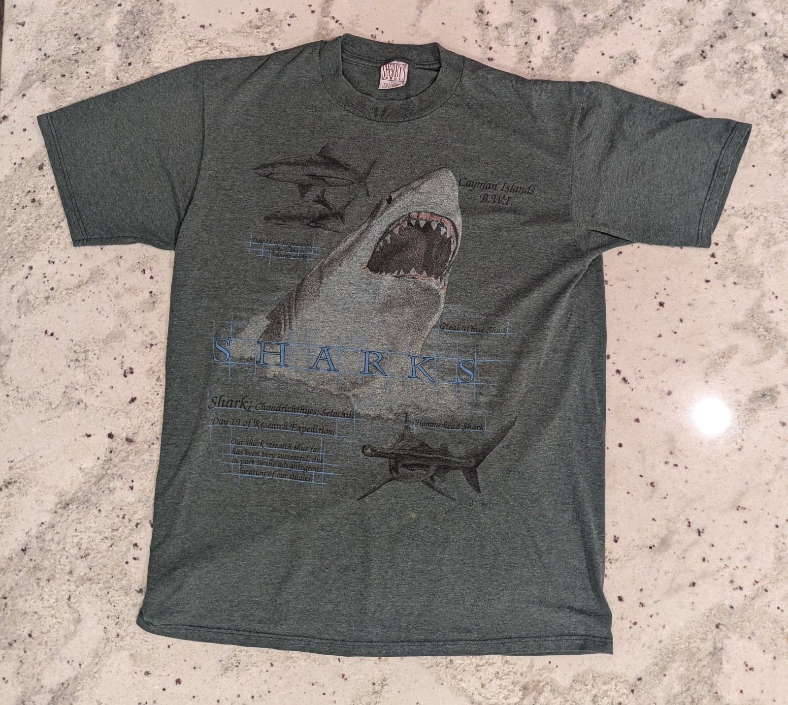 VTG Y2K Made in USA Shark Mens L T-Shirt Hunter Green 90s Animals Nature Ocean