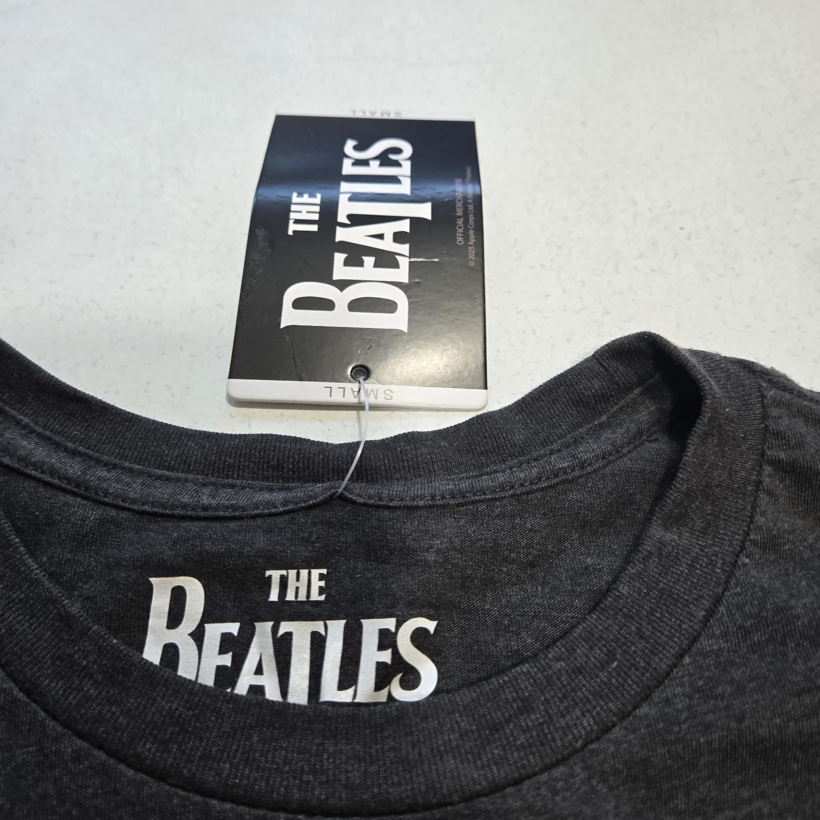THE BEATLES Rubber Soul « 1965 American Tour » Concert T-Shirt – Size S – NEW!