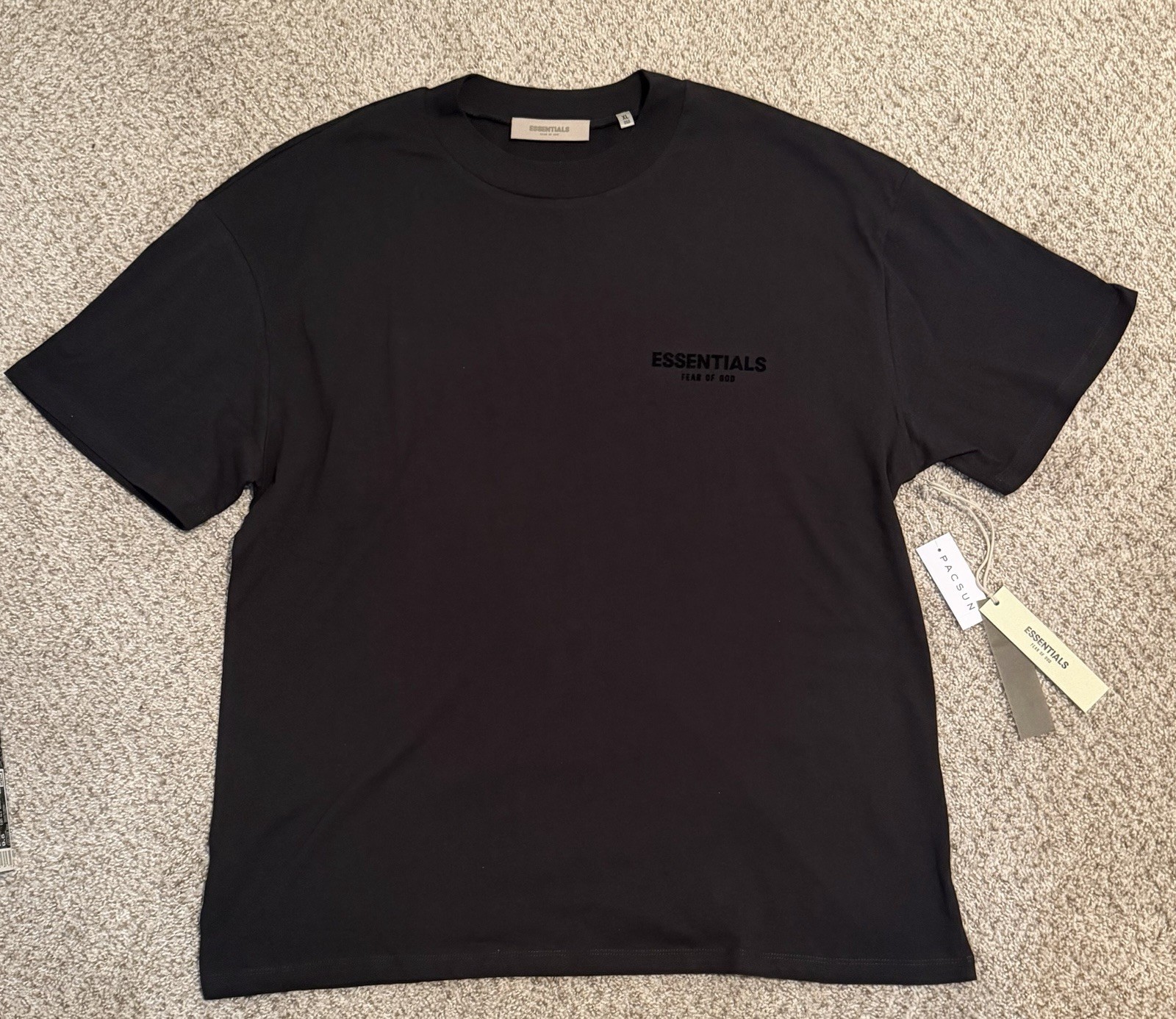Essentials Fear of God Men&rsquo;s Black Logo Crew Neck Short Sleeve T-Shirt XL