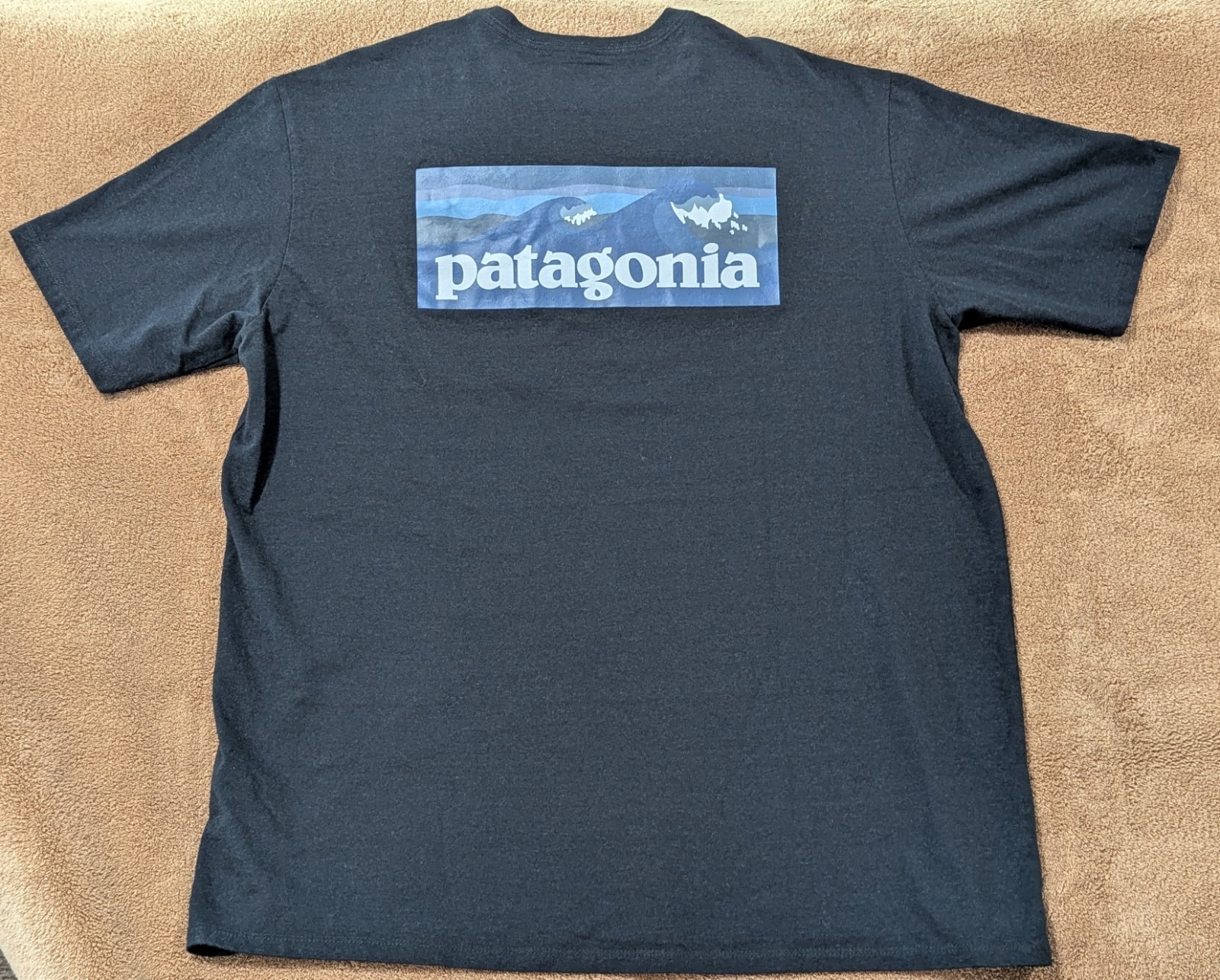 New Patagonia Responsibili-Tee Men&rsquo;s L Regular Fit Black Pocket Logo Graphic Tee