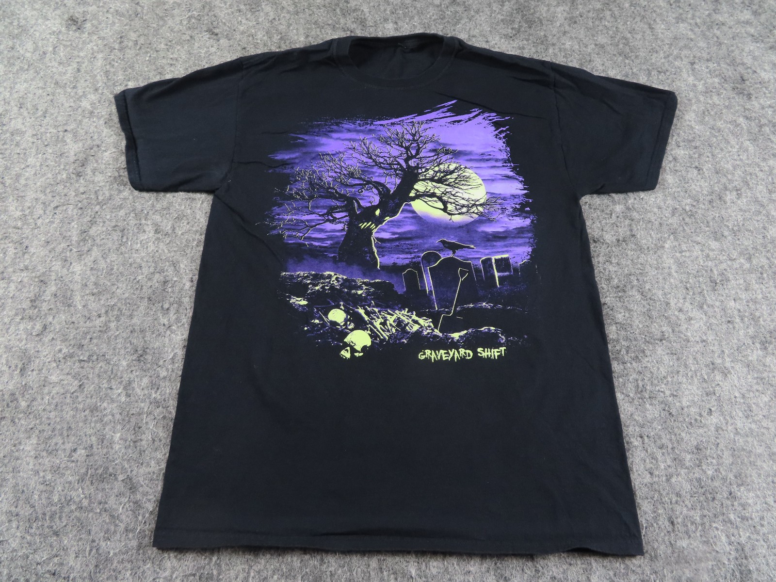 Graveyard Shift Shirt Mens Medium Black Graveyard Movie Promo Glow Stephen King