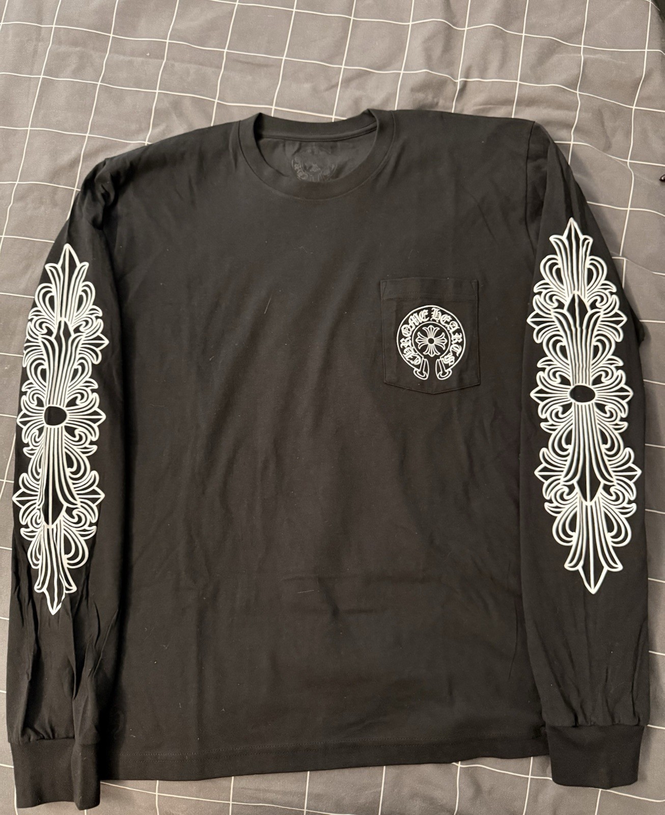 NEW Chrome Hearts Men’s XL Black Long Sleeve Graphic Logo Pocket Crew T-Shirt