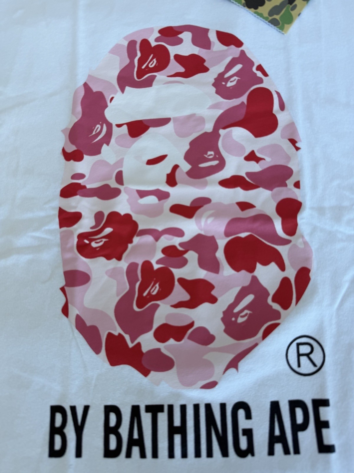 A Bathing Ape BAPE Men&rsquo;s M White Ape Head Logo Graphic Crew Neck Tee