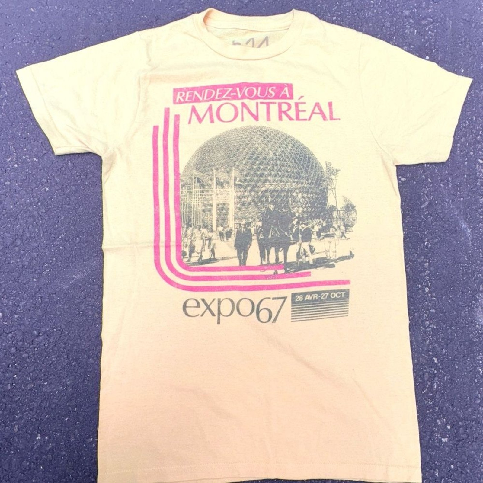 Vintage Rep 514 Montreal Expo 67 T-Shirt in Yellow Size Small