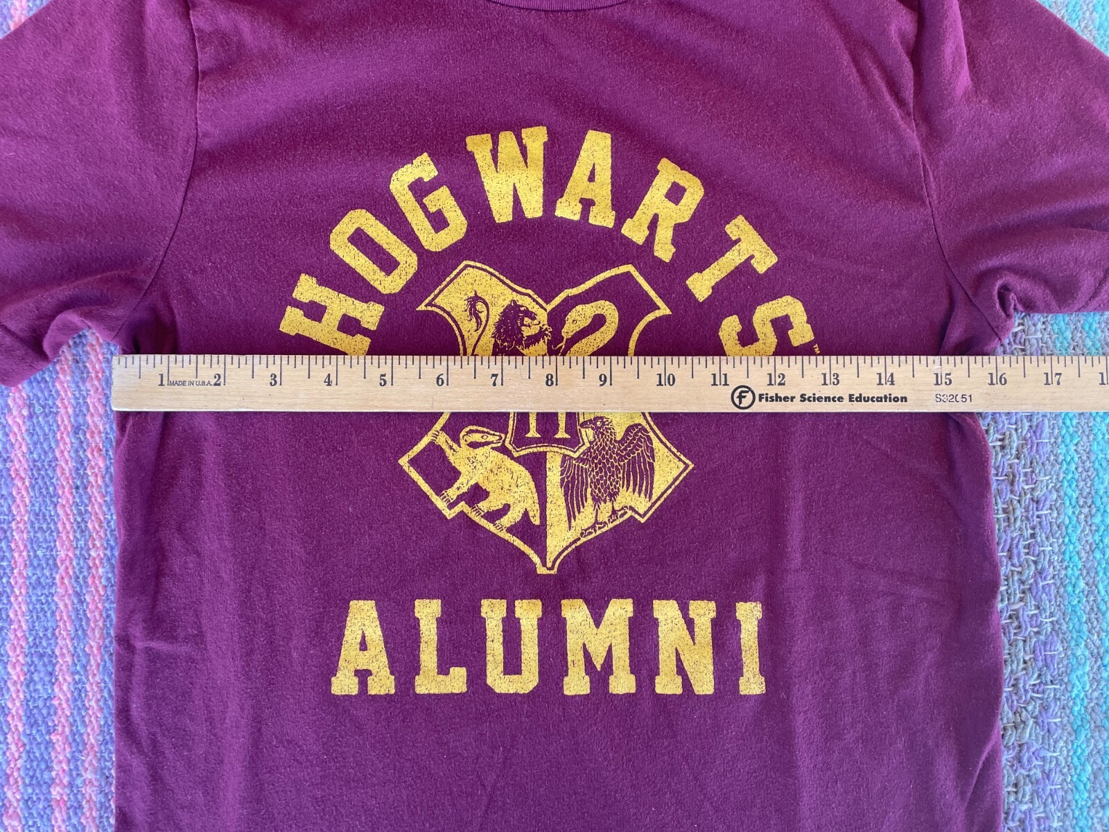 Harry Potter Hogwarts Alumni T Shirt Adult (SM) Maroon Warner Cotton/Poly Blend