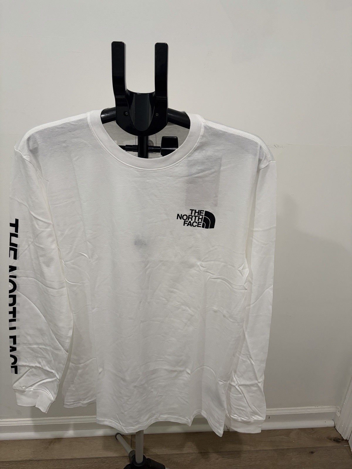 The North Face Long Sleeve Hit Graphic T-Shirt Mens Large TNF White/Black NWT