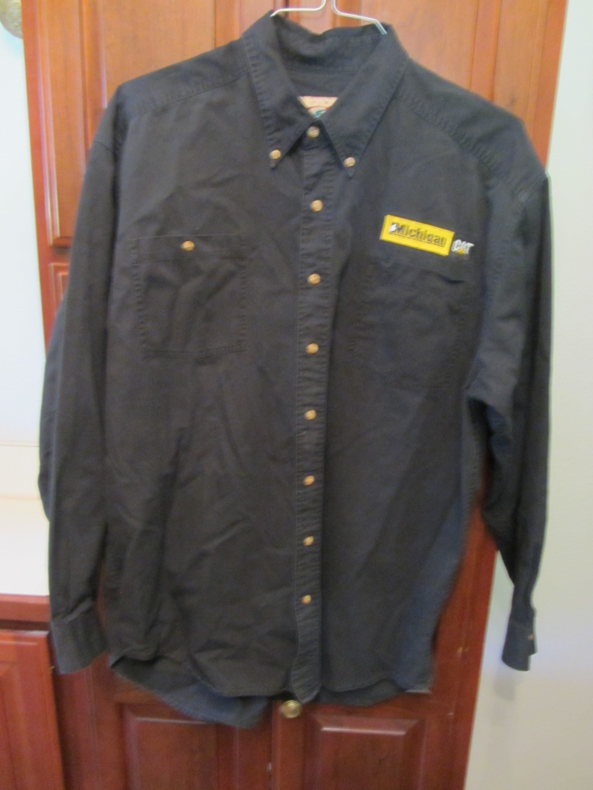 Michigan CAT Caterpillar Men&rsquo;s Size XL Long-Sleeve Black Shirt Construction