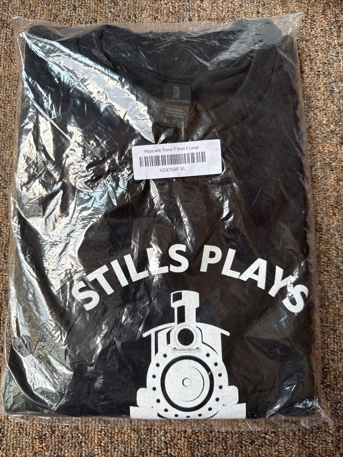 Model Railroader Still Plays With Trains Men&rsquo;s T-Shirt Gildan Black Sz XL New