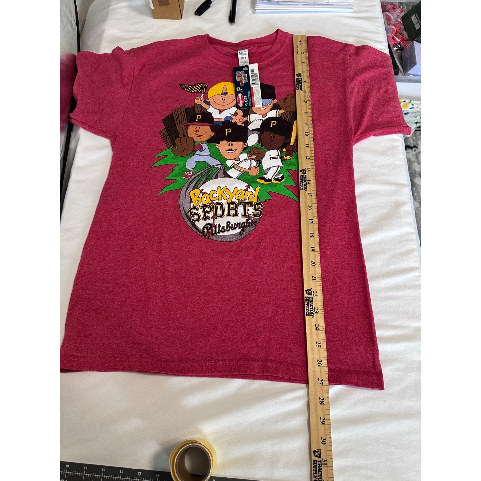 M&O Gold Backyard Sports Pittsburgh Pirates Tee Mens Small Red NEW Graphic Shirt