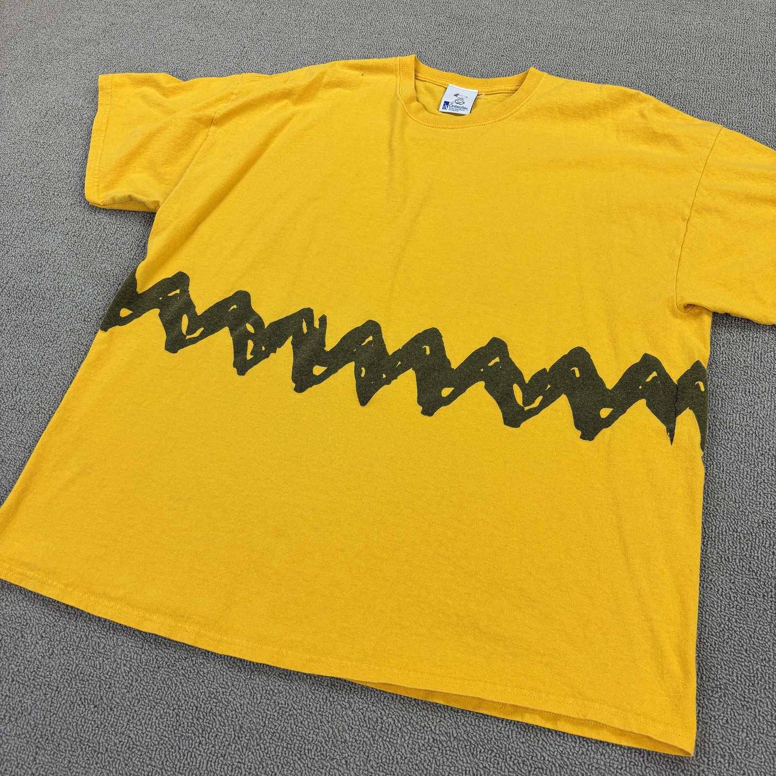 Peanuts Charlie Brown Zigzag Stripe Novelty Graphic Tee Yellow T-Shirt Sz 2XL