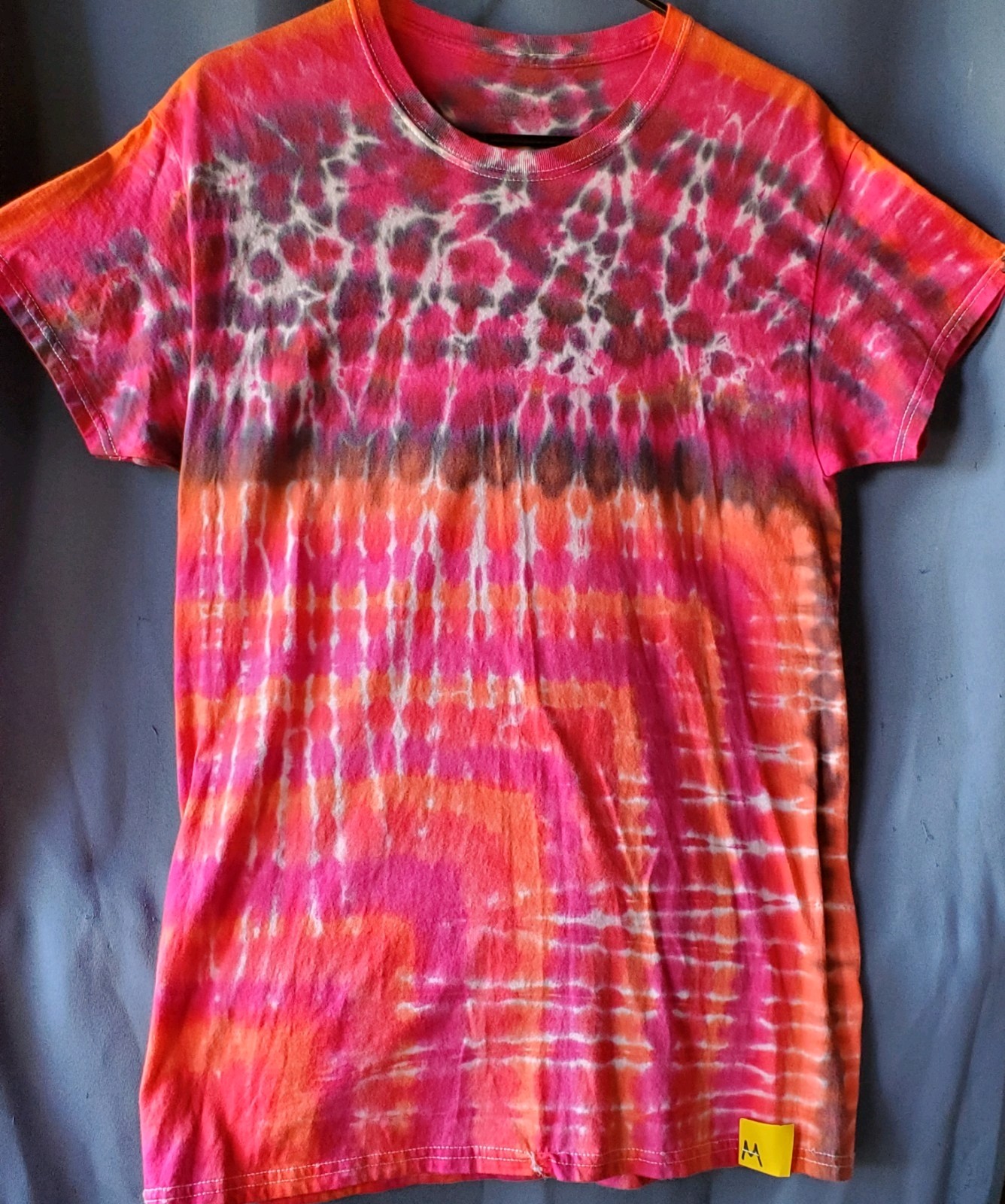 HANES 100% SIZE MEDIUM Cotton Tye Dyed Shirt Pre-washed WON&rsquo;T FADE VERY SOFT