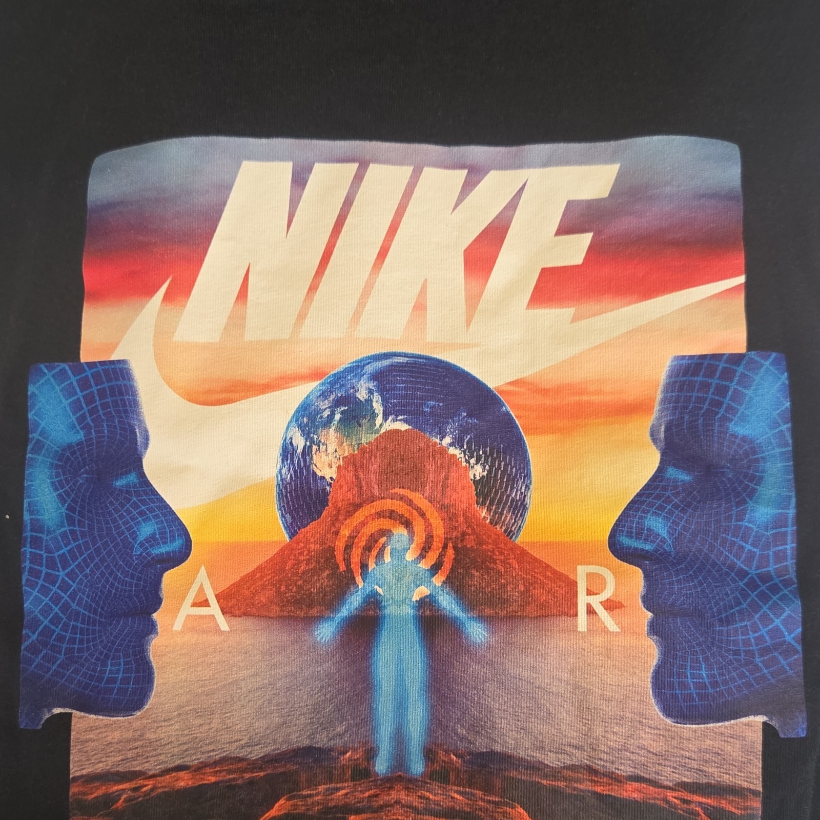 Lot Of 3 Men’s Nike Under Armour T-shirts Size XL Preppy Trendy Comfort Graphic