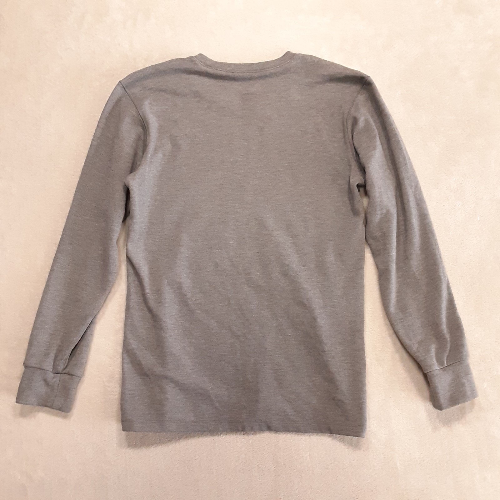 Uniqlo Mens Heattech Ultra Warm LS Thermal Shirt XS 32&Prime;-35&Prime; Gray Crewneck Unisex