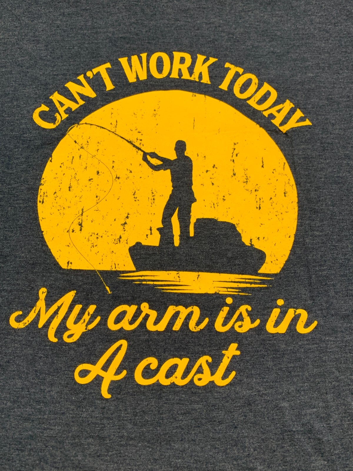 Crazy Dog Fishing T-shirt Men L Gray Blue Can&rsquo;t Work Today, My Arm is in a Cast