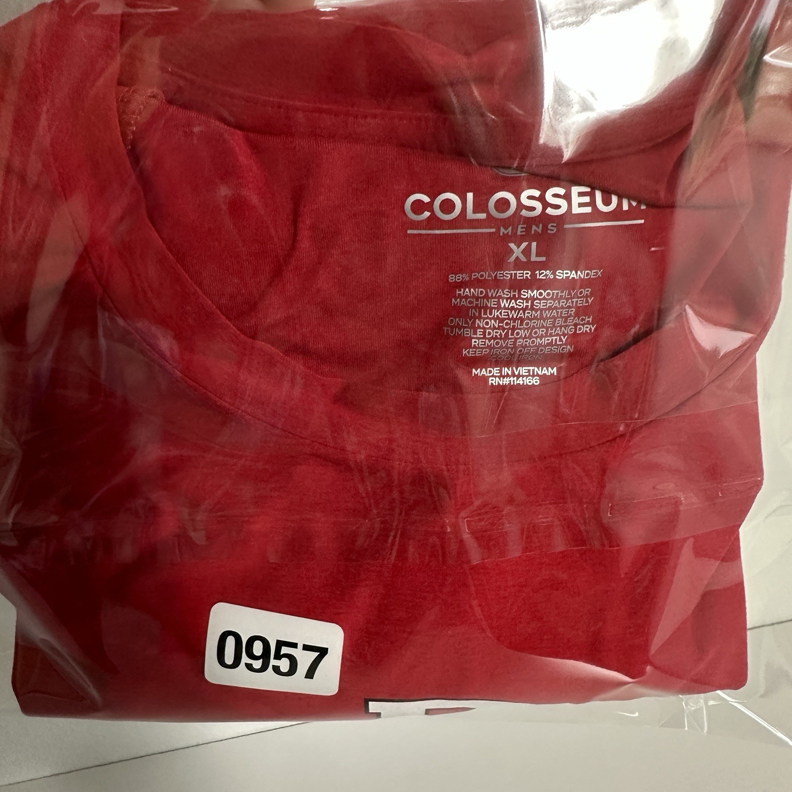 NWT Colosseum Men&rsquo;s XL Rutgers Scarlet Knights Solid Red Short Sleeves Crew Neck