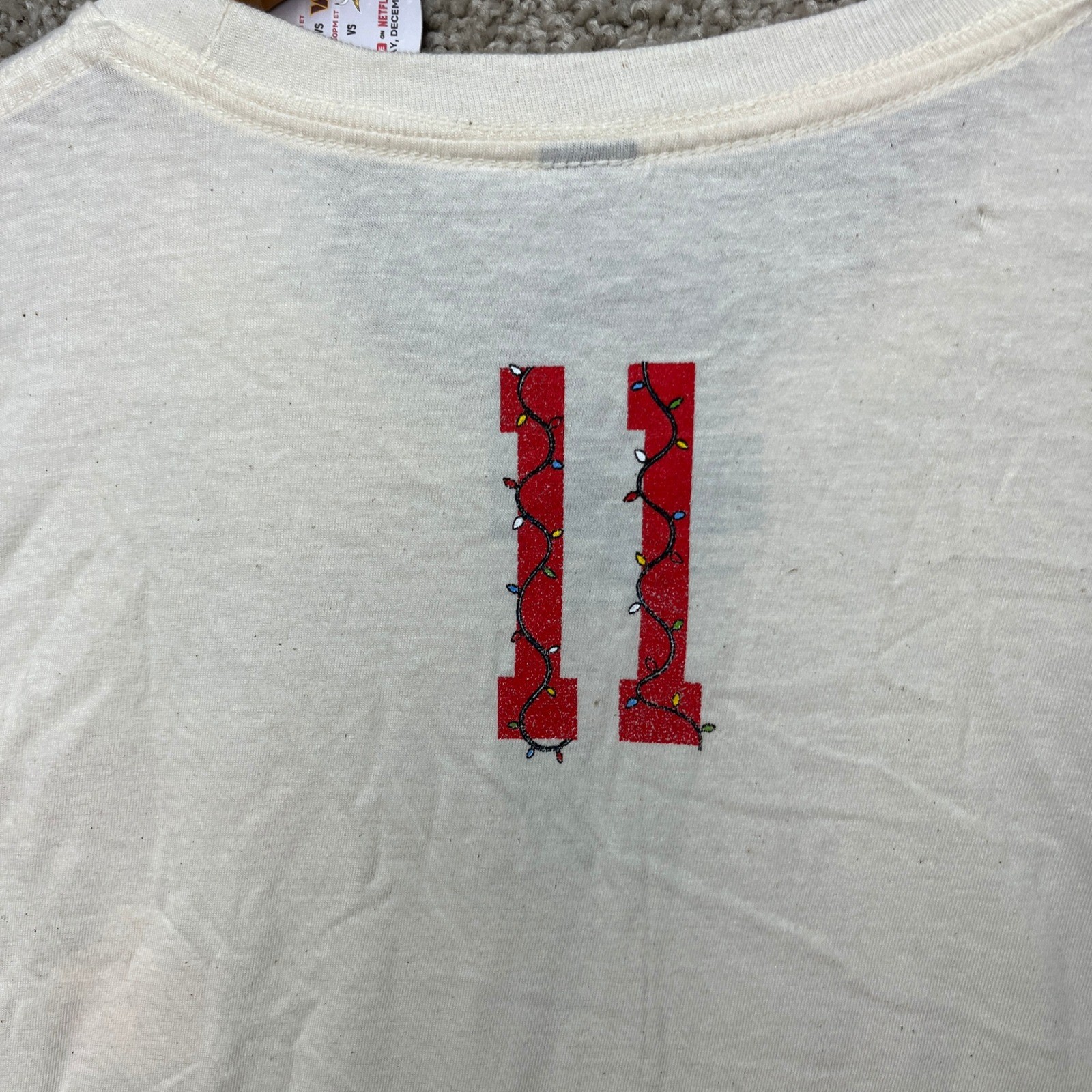 NFL Stranger Things T-Shirt Mens Large Cream Short Sleeve Graphic Tee NEW