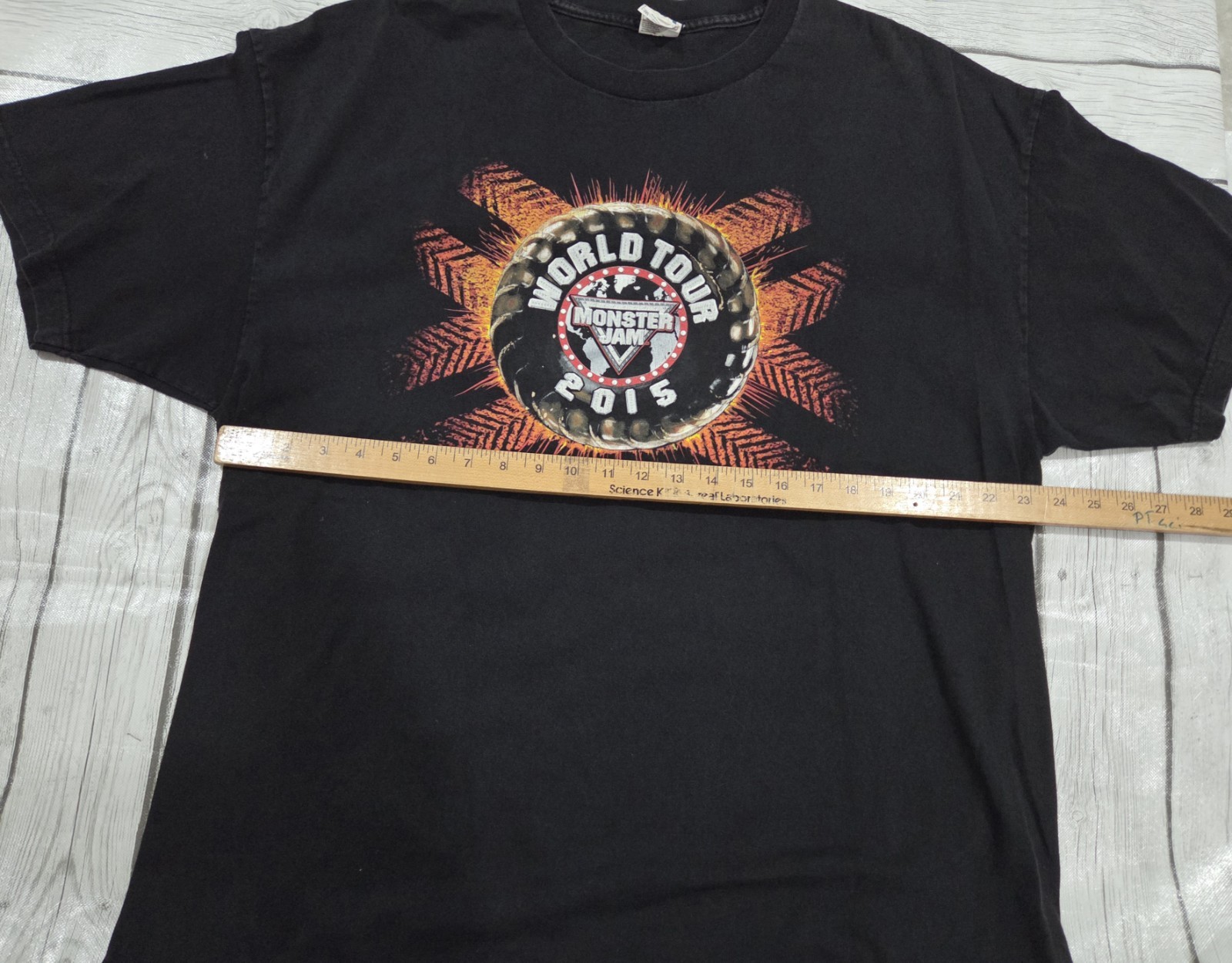 World Tour Monster Jam 2015 Alstyle Monster Trucks Size 2XL (205)
