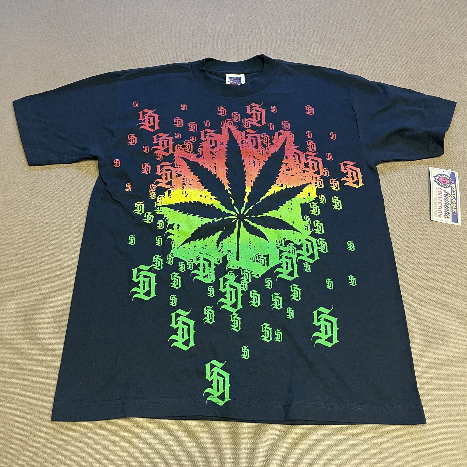 Dyse One Shirt Mens Medium Black Rasta Leaf San Diego Streetwear Tee NWT USA