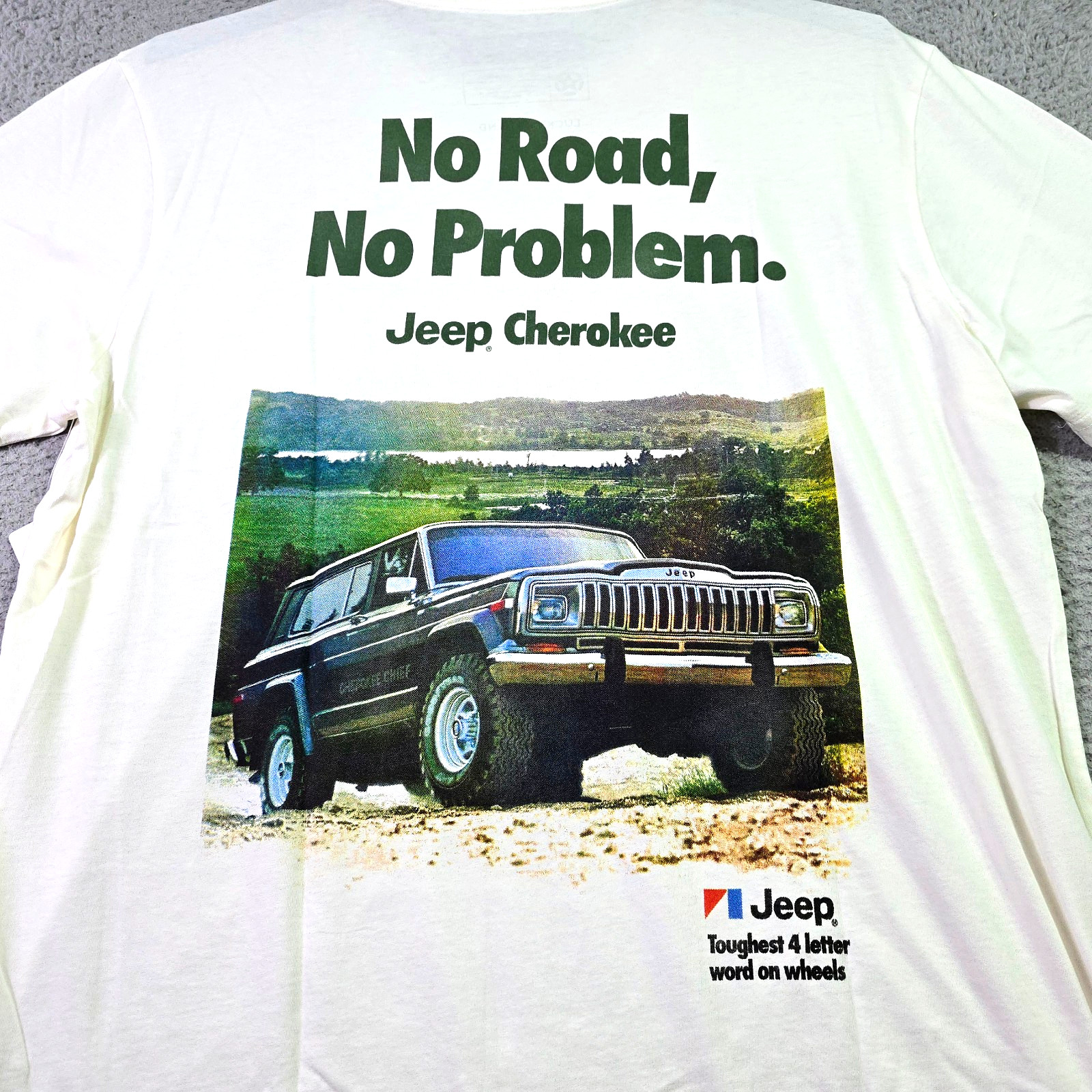JEEP Cherokee Shirt Mens XL White Vintage CHEROKEE 4X4 AMC OFFROAD NWT
