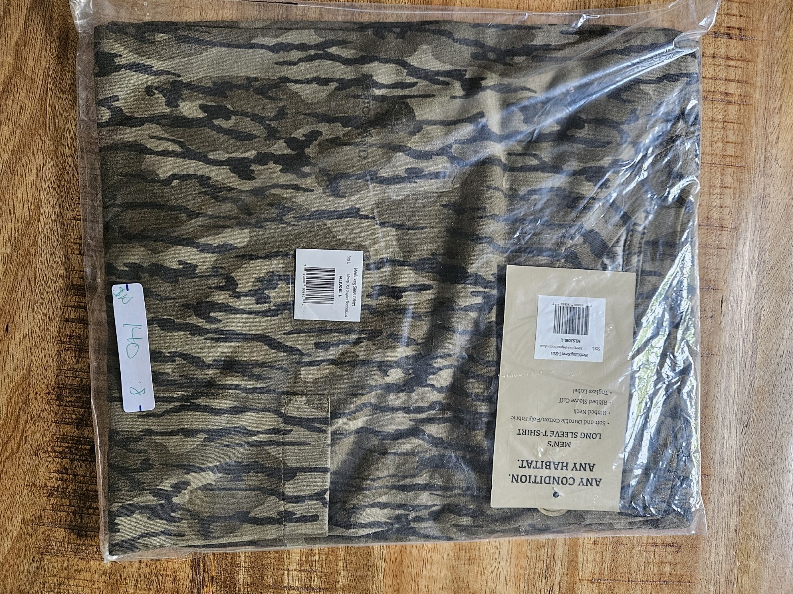 Mossy OakMen&rsquo;s L Green/Black Camo Long Sleeve Crew T-Shirt