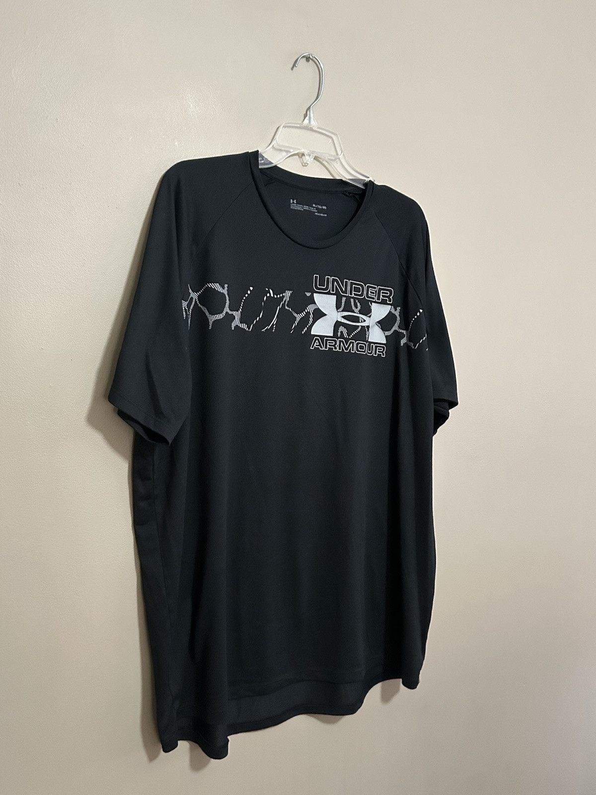 Under Armour Men’s Tech 2.0 Graphic T-Shirt Size XL