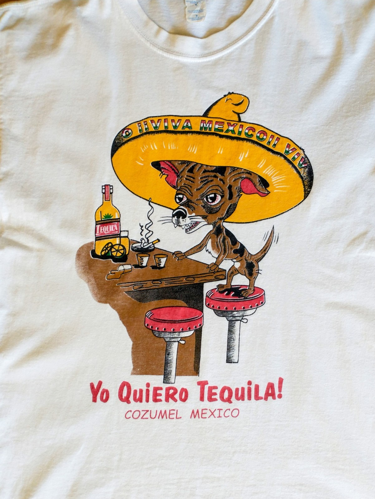 Vintage 1990s tourist souvenir graphic t-shirt « Yo Quiero Tequila » Size Med.