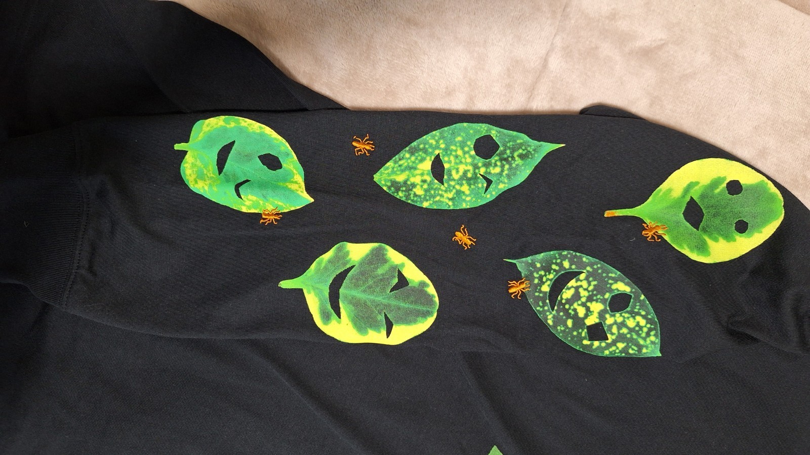 Nike acg long sleeve shirt size large ( Loose Fit) Lots Of Nature!