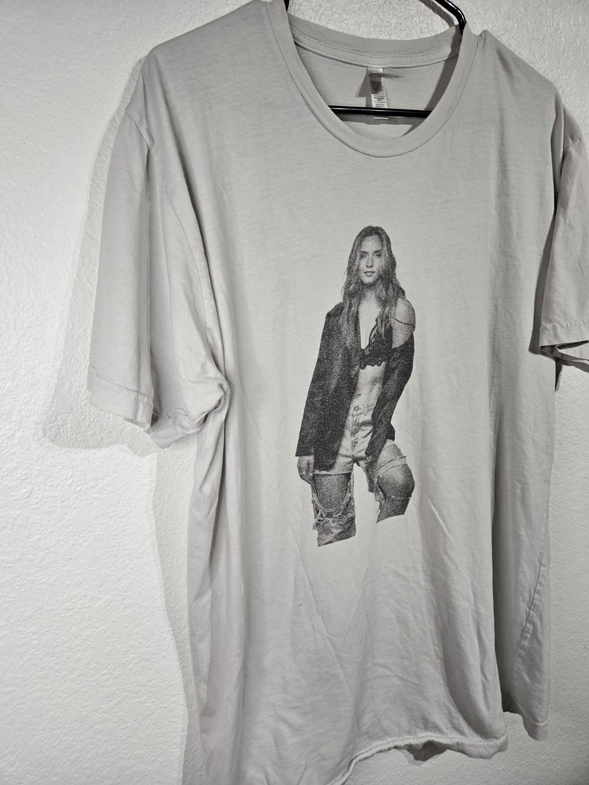 Portrait Model T-Shirt Mens Size XL White Beautiful Lady Black White LA Cali Tee