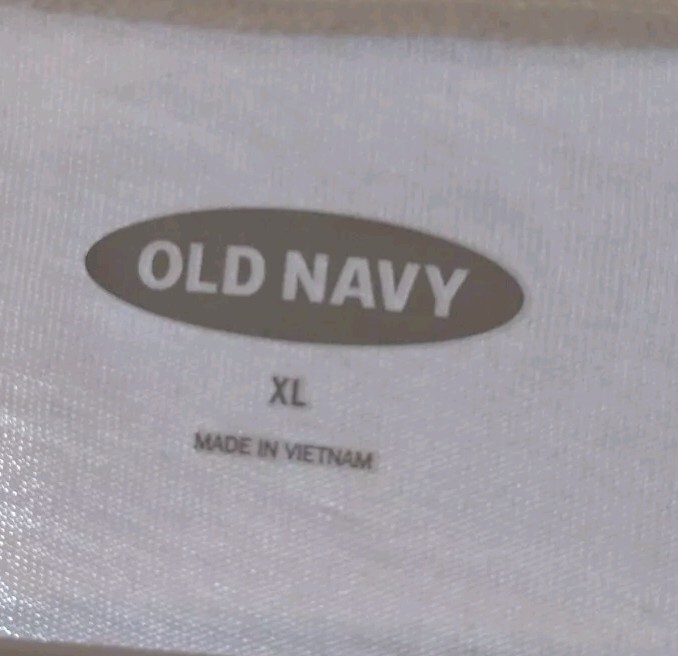 Old Navy 2018 USA men’s white shirt size XL Cotton Poly Blend