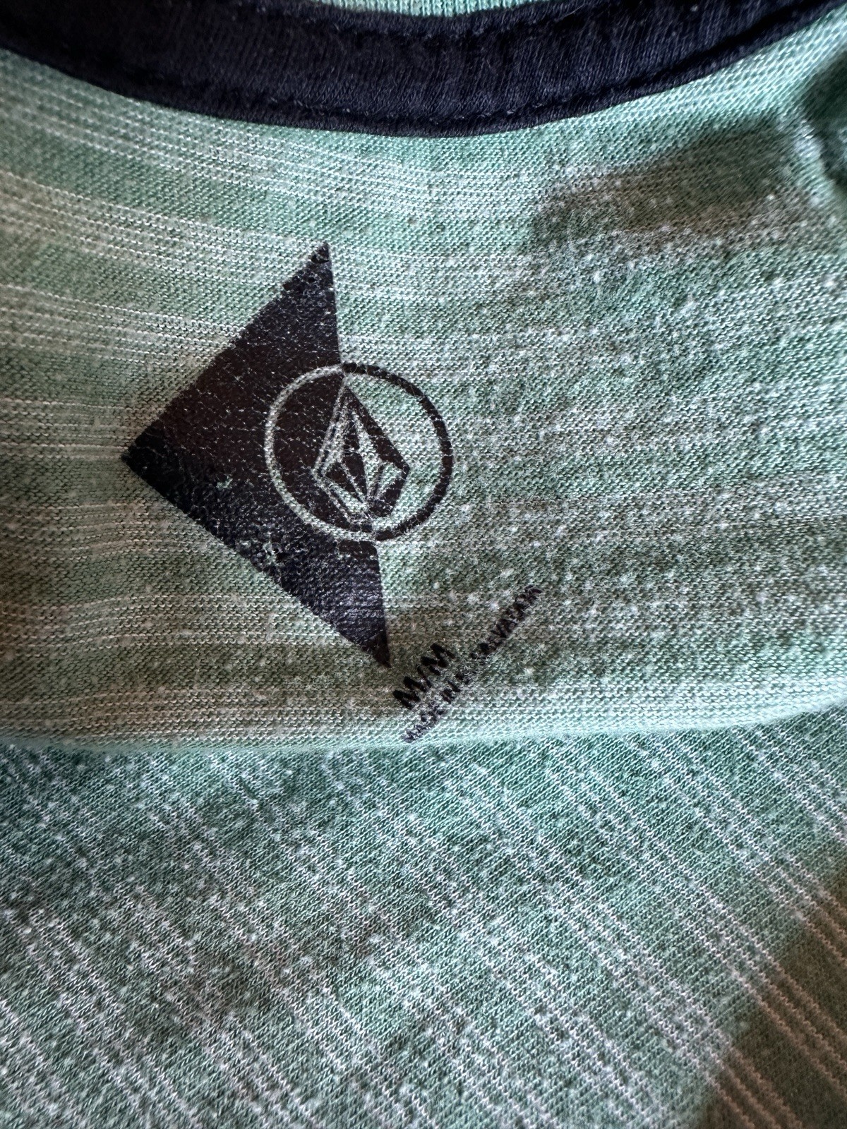 Volcom T Shirt Mens Medium Green White Striped Short Sleeve Tee Stretch