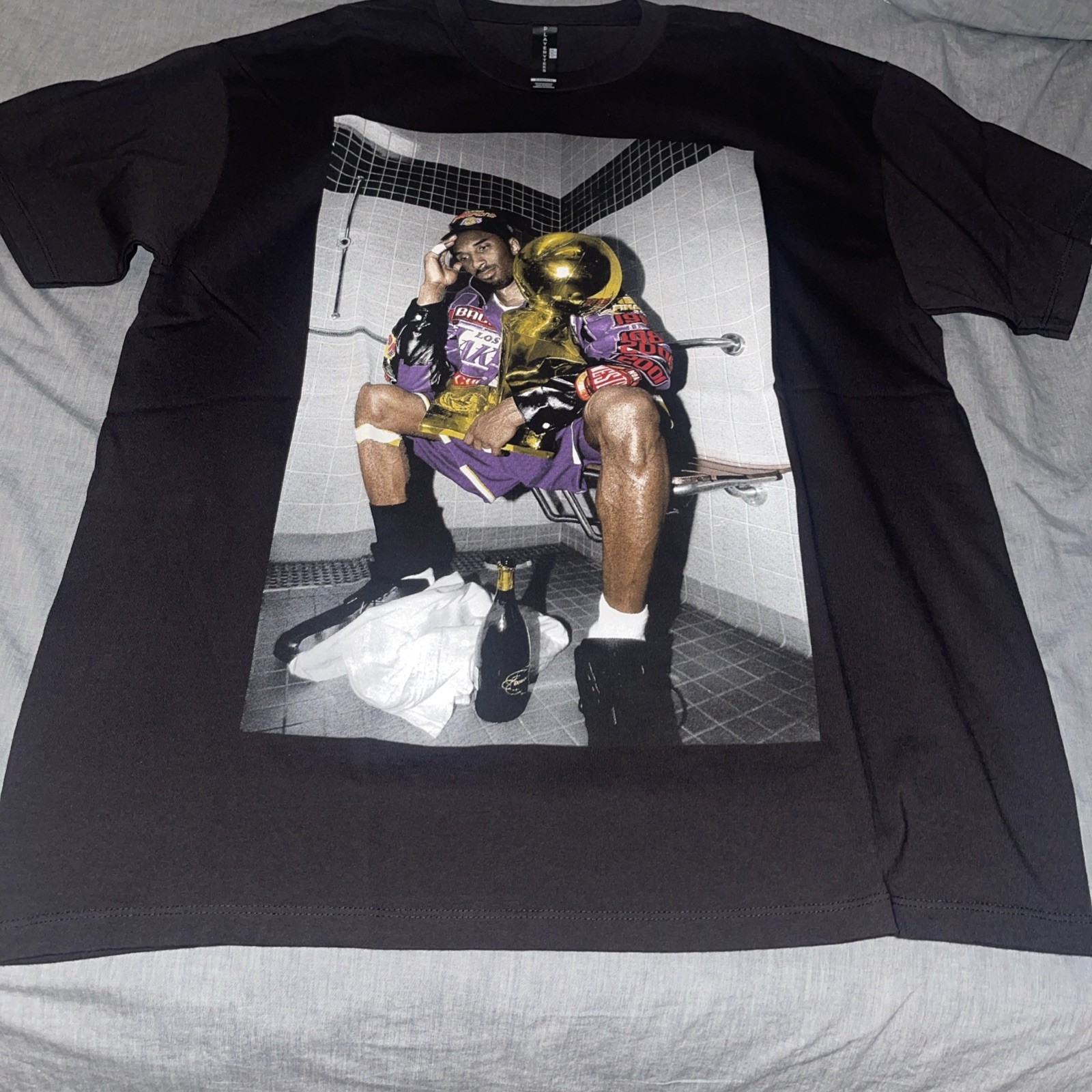 Kobe Championship Tshirt. Playerytees Size XL. 100% Cotton.