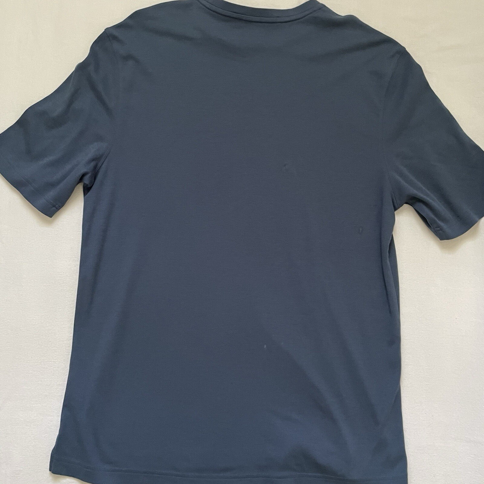 ROBERT BARAKETT Montreal Men Tshirt SMALL Pima Cotton BLUE soft Feel Runs Big
