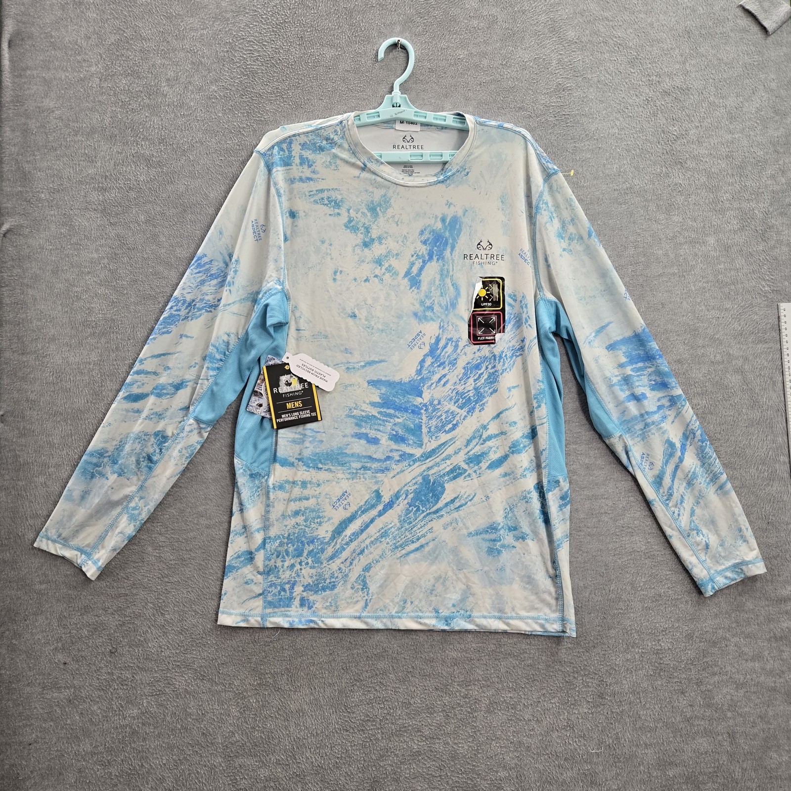 Realtree Men Shirt L Blue Geometric Gulf Stream Performance Fishing NWT