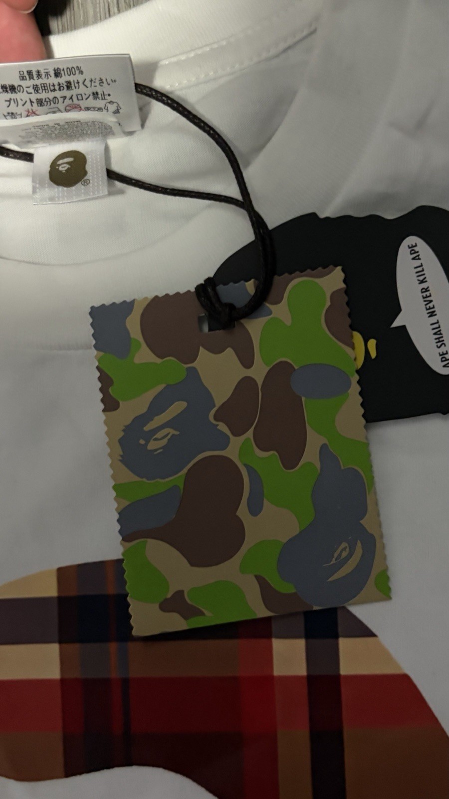 A Bathing Ape Men&rsquo;s S White Ape Head Graphic Logo Crew Neck Short Sleeve Tee