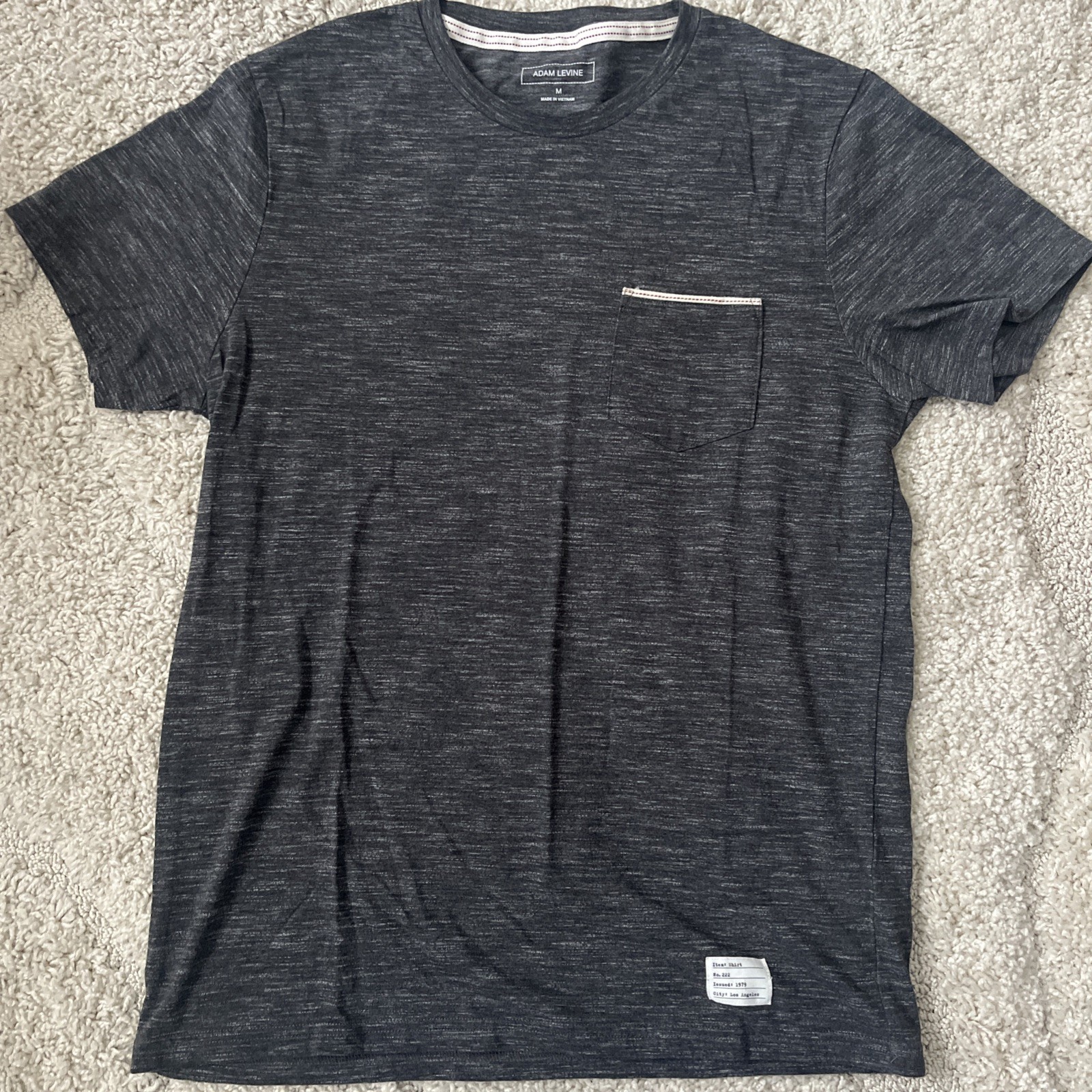 Adam Levine Men’s Short Sleeve Pocket T-shirt Size M Gray