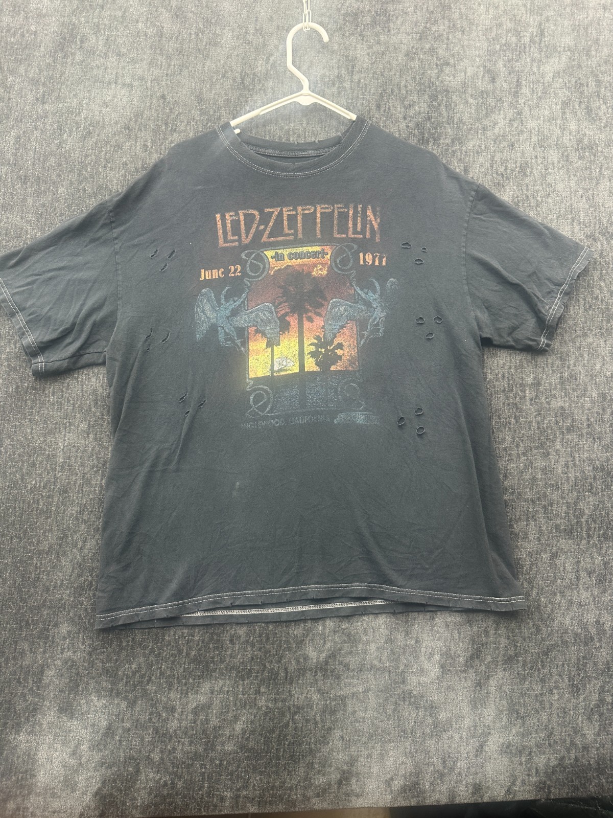 Led Zeppelin In Concert 22 June 1977 California T Shirt Mens Large Gray Graphic