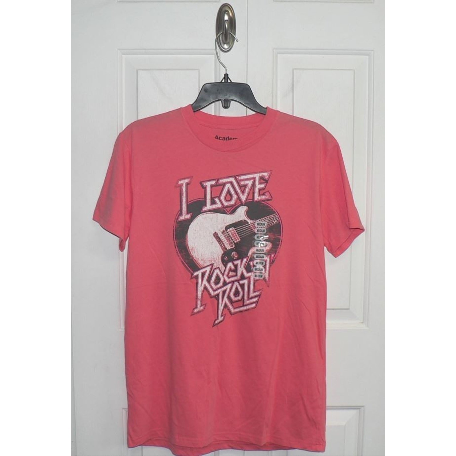 Academy Sports « I Love Rock N Roll » Short Sleeve Crew T-Shirt Tangerine MD $20