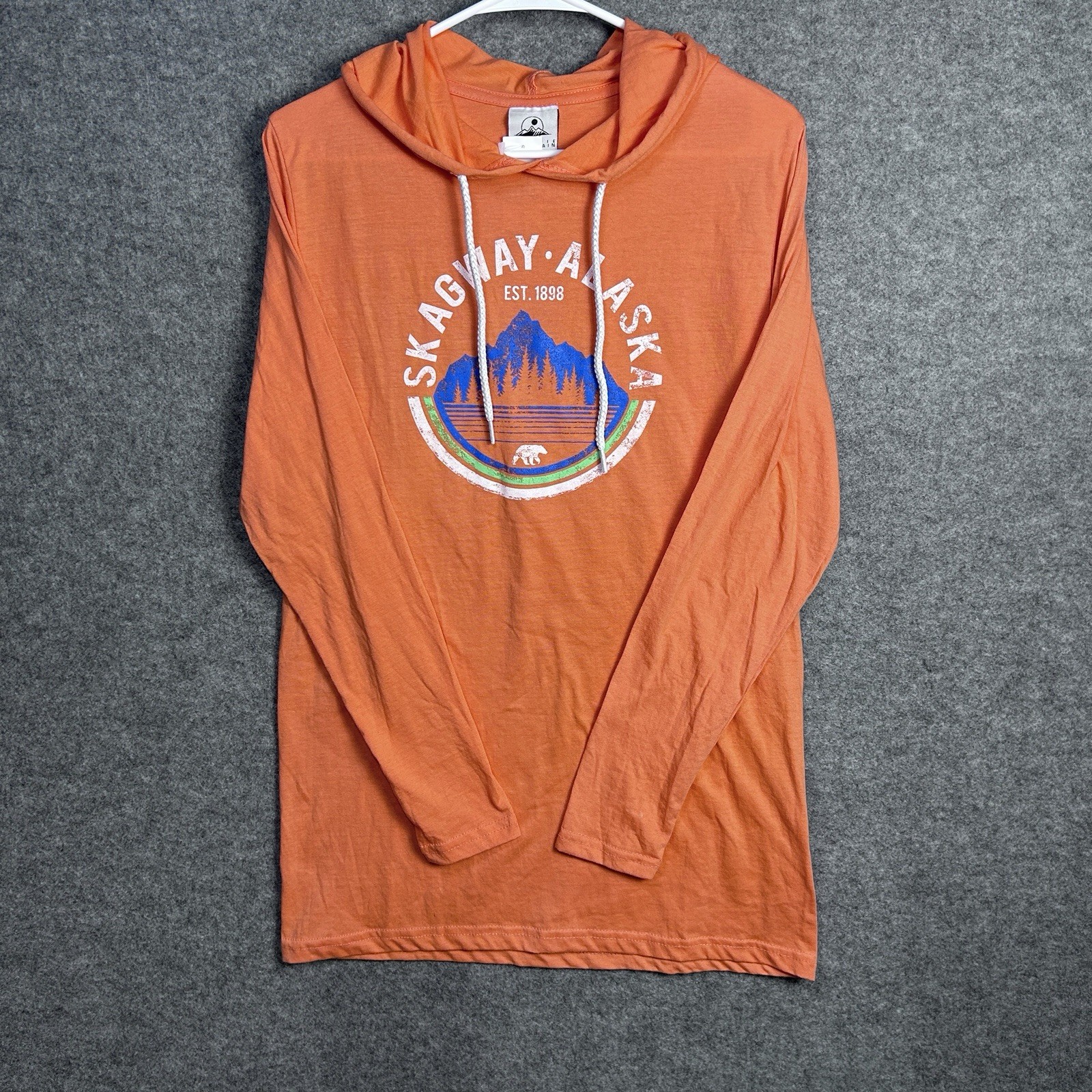 Prairie Mountain Skagway Alaska Size M Coral Long Sleeve T-Shirt Casual Travel