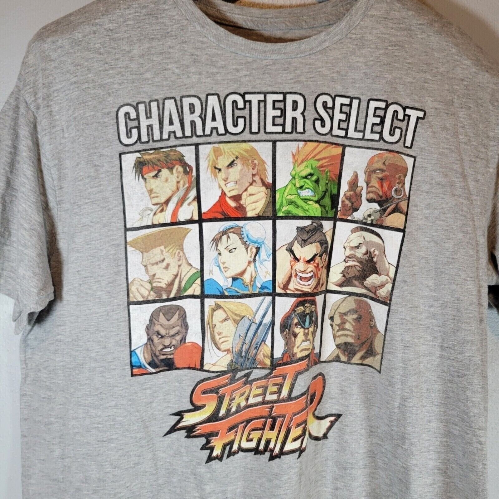 Street Fighter Mens Shirt XL Character Select Short Sleeve Gray Casual Anime