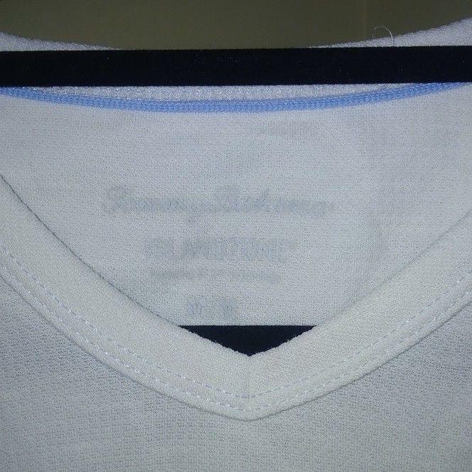 Tommy Bahama Island Zone Men&rsquo;s Medium White Solid V-Neck Short Sleeve T-Shirt