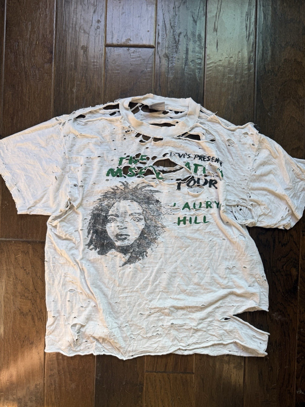 Vintage 99 Lauryn Hill The Miseducation Tour Distressed Thrashed Tee