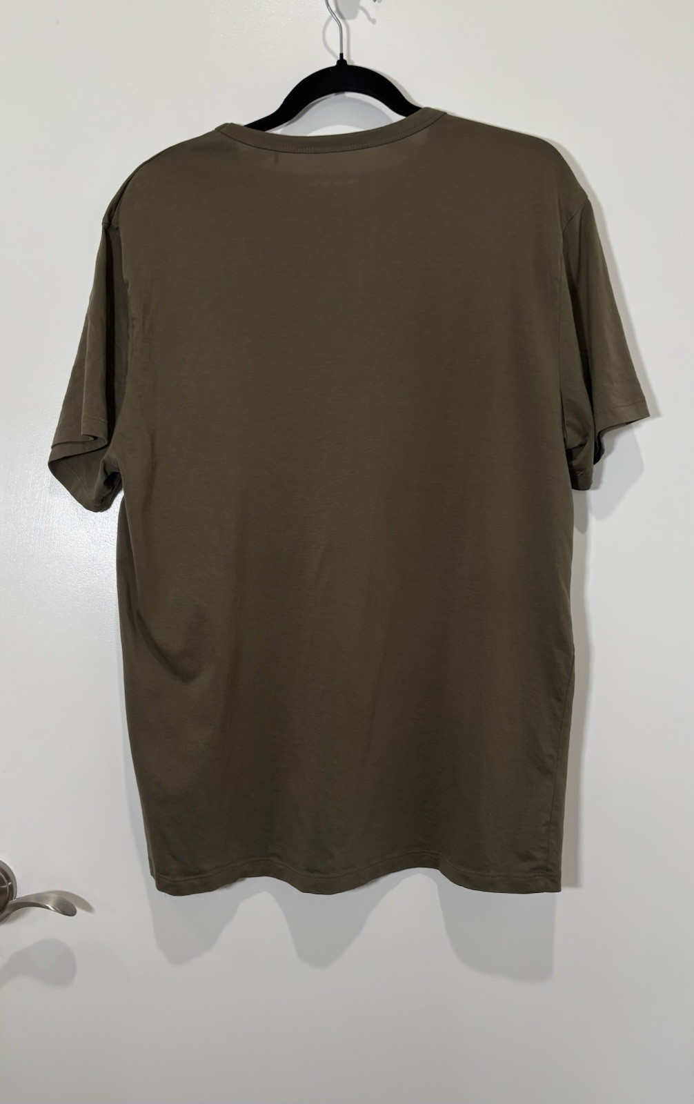 Quince Men&rsquo;s 100% Pima Cotton Luxe Touch Tee Shirt Olive Green Quiet Luxury