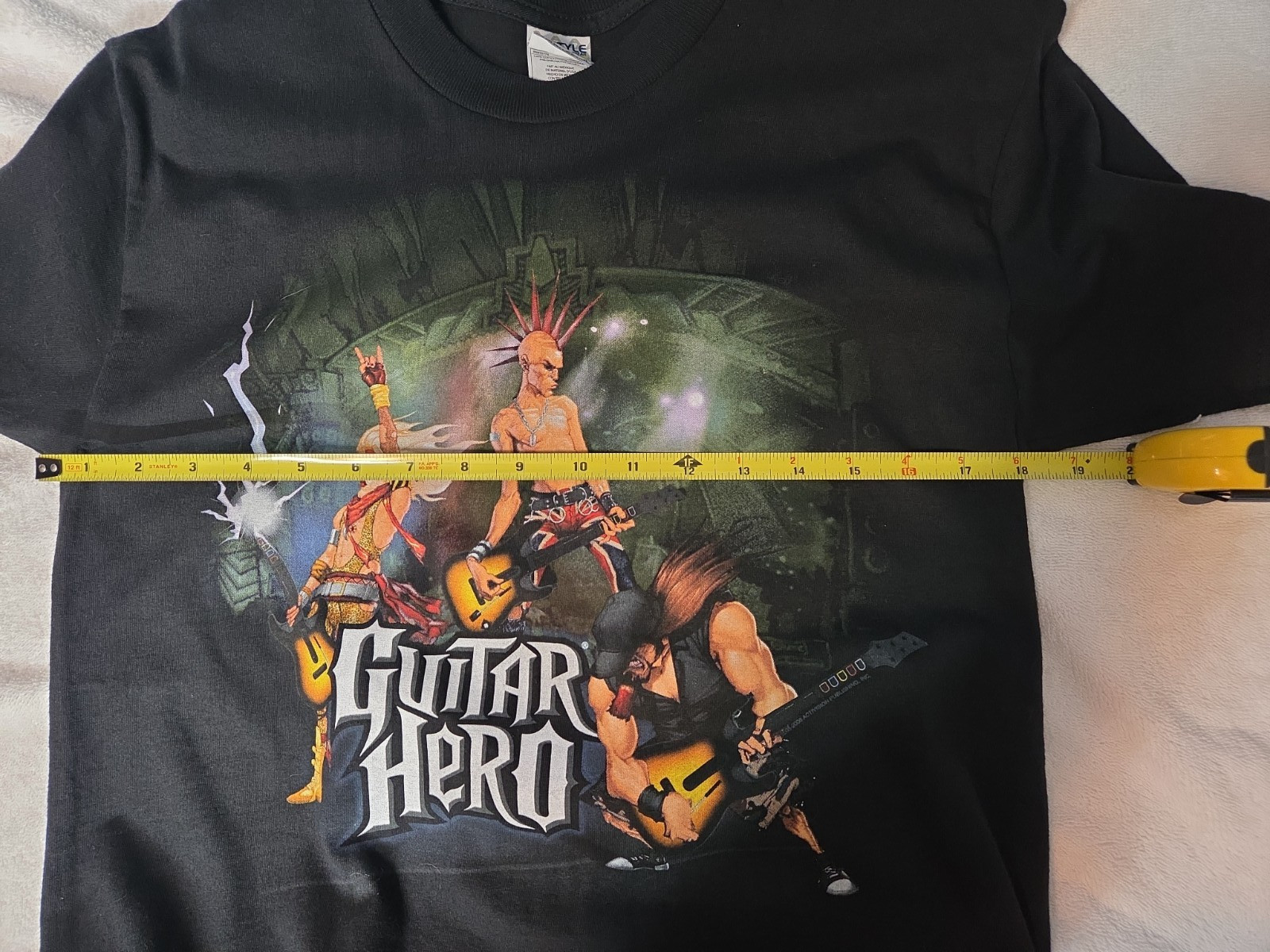 Guitar Hero 2008 Video Game Promo T-Shirt YOUTH LARGE SEE Measurements