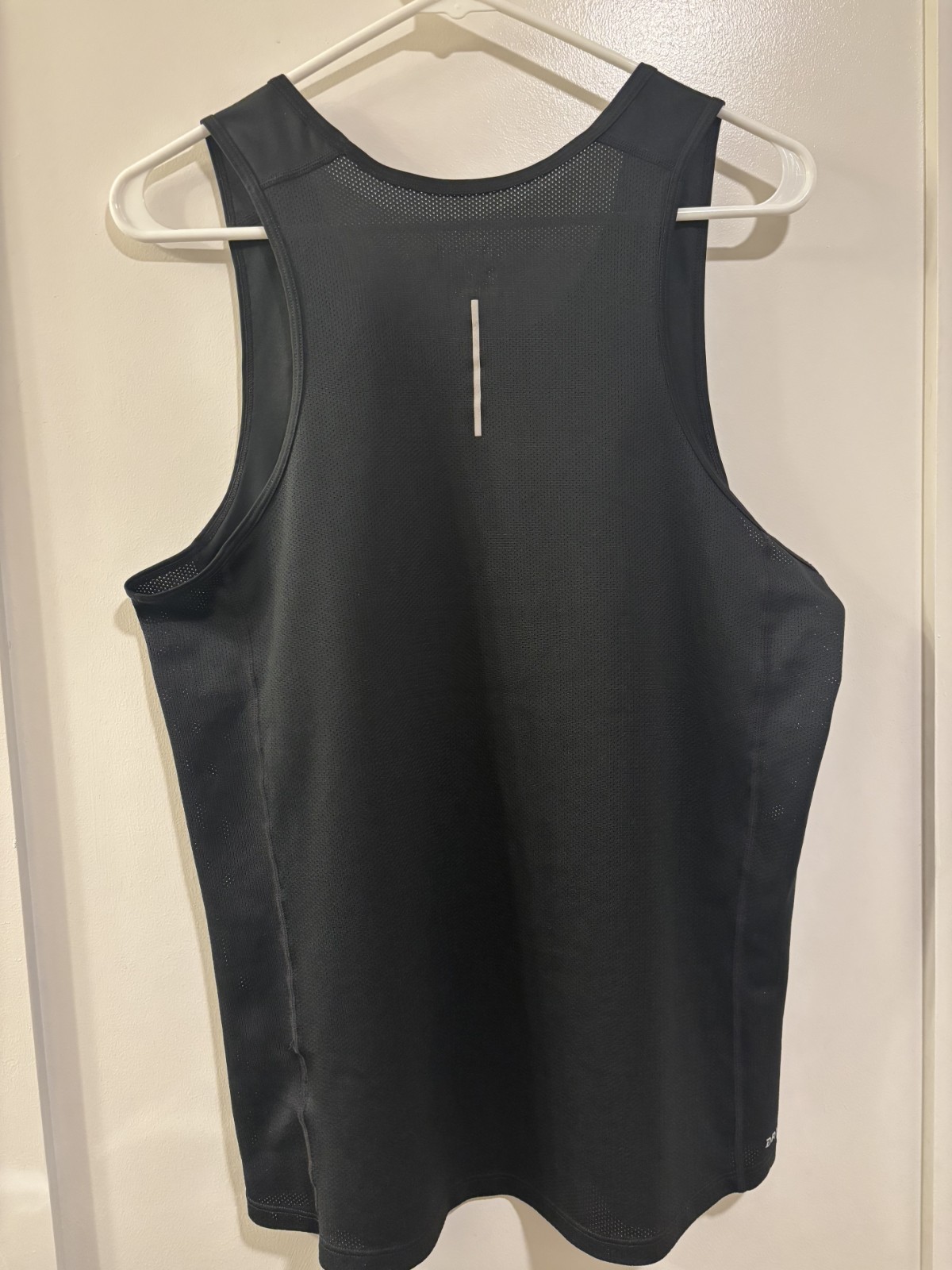Nike Dri-Fit Black Miler Running Tank-Top Size Medium