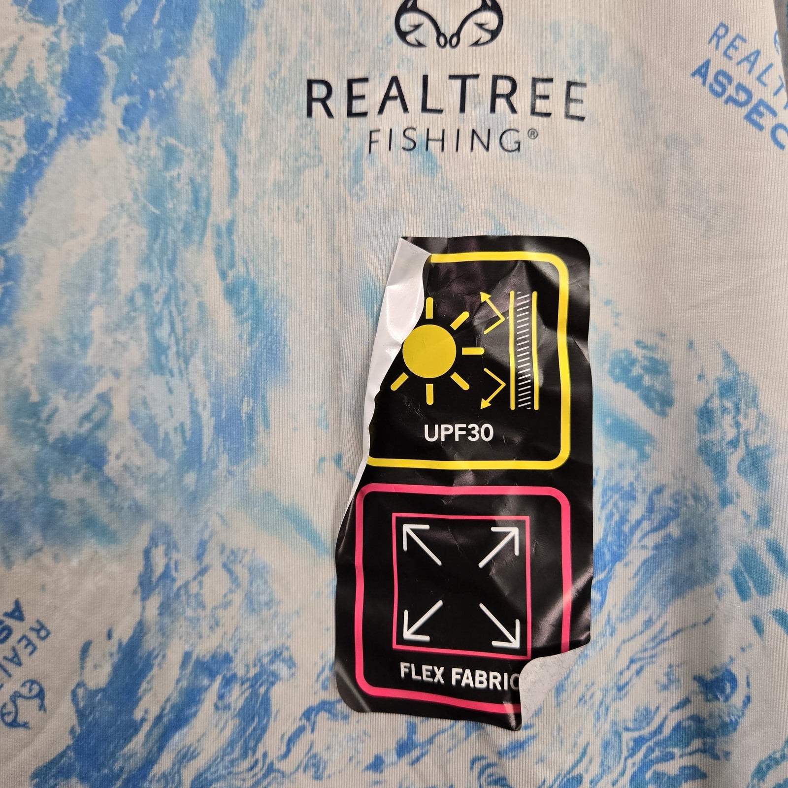 Realtree Men Shirt L Blue Geometric Gulf Stream Performance Fishing NWT