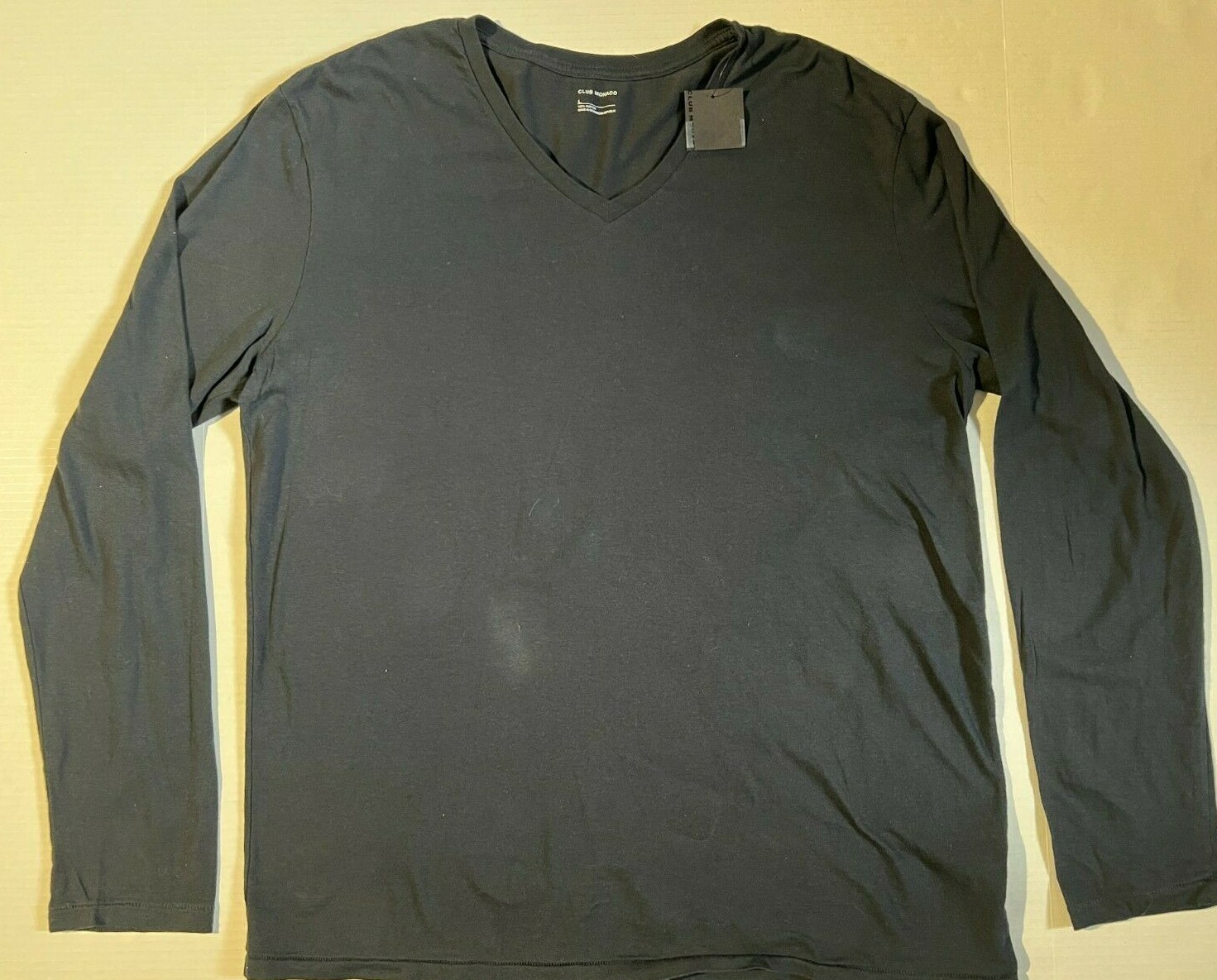 New CLUB MONACO Mens T-shirt Blk L/S Soft Cotton V-neck Tee sz L $49